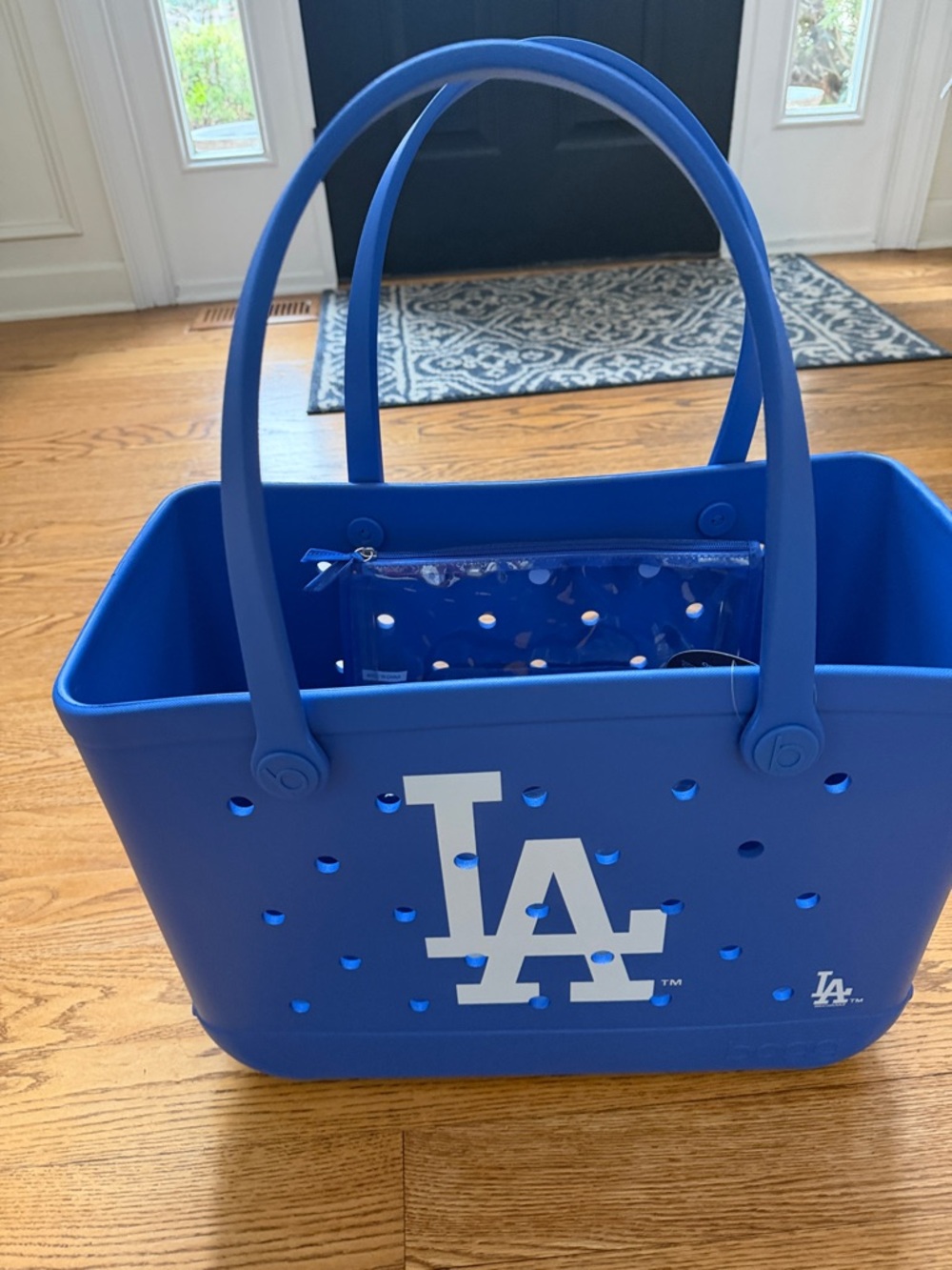 NWT Los Angeles Dodgers Blue Bogg Bag Tote - Picture 6 of 6